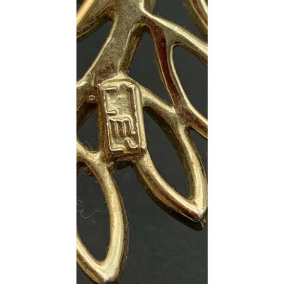 Vintage EmJ Emmons Gold Tone Fern Shaped Brooch W/ Clip On Earrings Set Marked - Picture 4 of 5